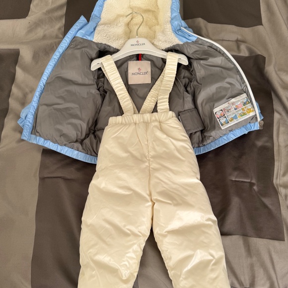 Moncler Snowsuit 12/18 months - Picture 2 of 6